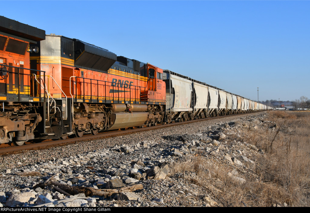 BNSF 9061 Roster shot.